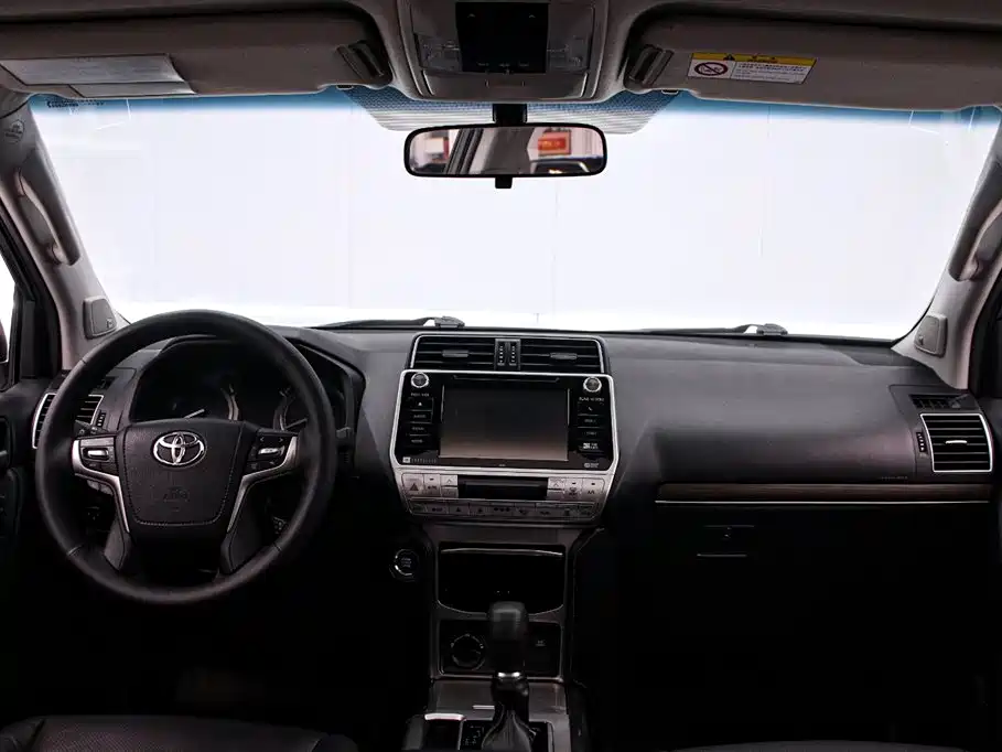Toyota Prado 2018 3.5L Automatic TX-L NAVI 2019 - thumbnail 5