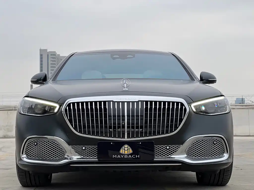 Mercedes-Benz Maybach S-Class 2022 S 680 4MATIC Haute Couture First Edition 2023 - thumbnail 2