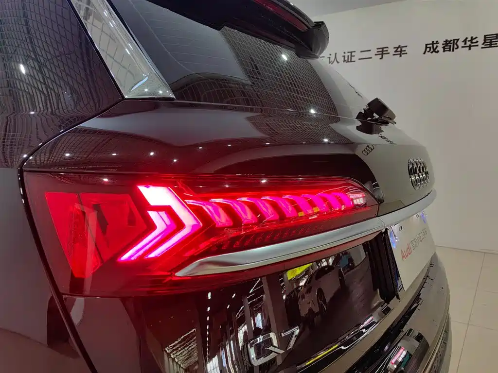 Audi Audi Q7 2022 55 TFSI quattro S line Sport 2022 - thumbnail 9