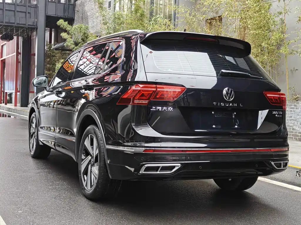 Volkswagen Volkswagen Tiguan L 2023 380TSI Automatic AWD R-Line Flagship 7-seater 2023 - thumbnail 7