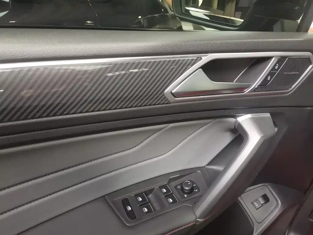 Volkswagen Volkswagen Tiguan L 2023 380TSI Automatic AWD R-Line Flagship 7-seater 2023 - thumbnail 18