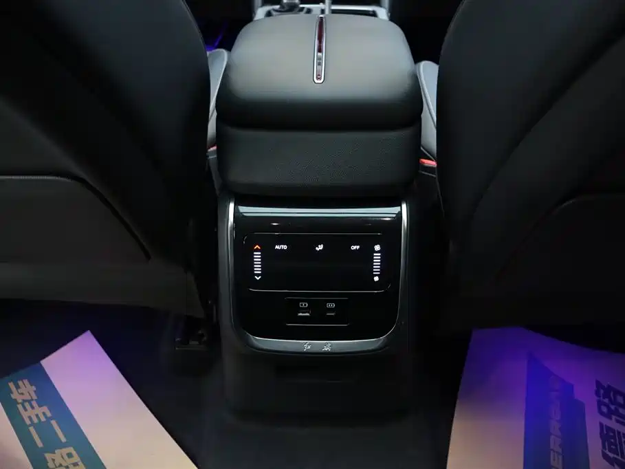 Hongqi Hongqi HS7 PHEV 2024 2.0T PHEV AWD Flag Enjoy 7-seater 2024 - thumbnail 20