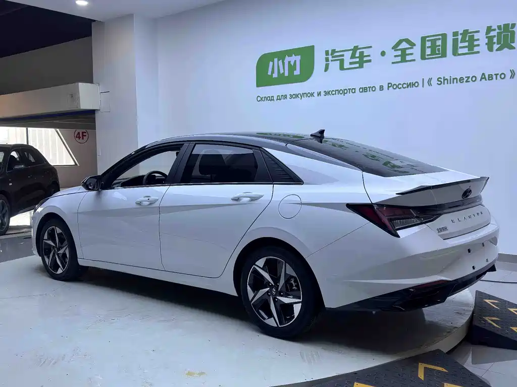 Hyundai Hyundai Elantra 2021 1.5L CVT LUX Premium Edition 2021 - thumbnail 5