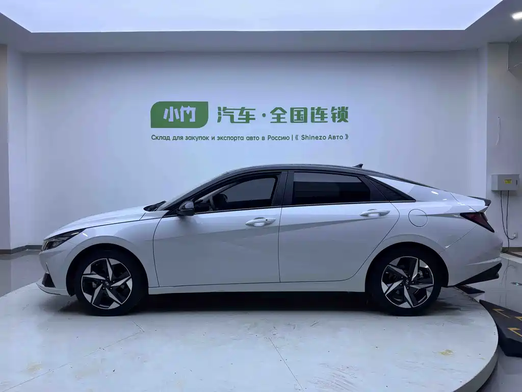 Hyundai Hyundai Elantra 2021 1.5L CVT LUX Premium Edition 2021 - thumbnail 6