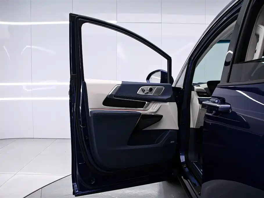 Century Century 2025 2.0T Six-seat Yunshi Edition 2025 - thumbnail 11