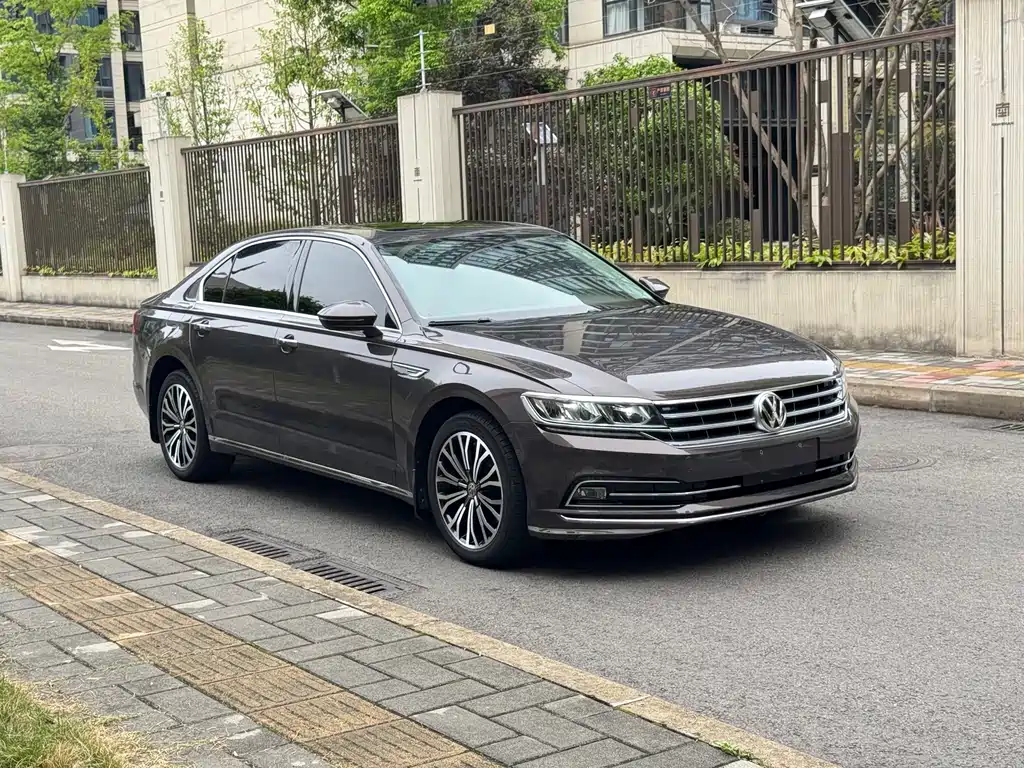 Volkswagen Volkswagen Phideon 2018 Model Facelift 380TSI Front-Wheel Drive Business Edition 2018 - thumbnail 3