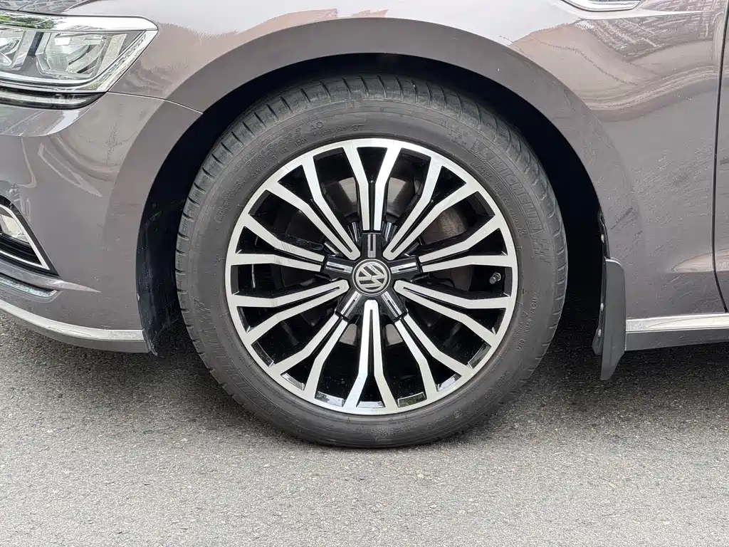 Volkswagen Volkswagen Phideon 2018 Model Facelift 380TSI Front-Wheel Drive Business Edition 2018 - thumbnail 5