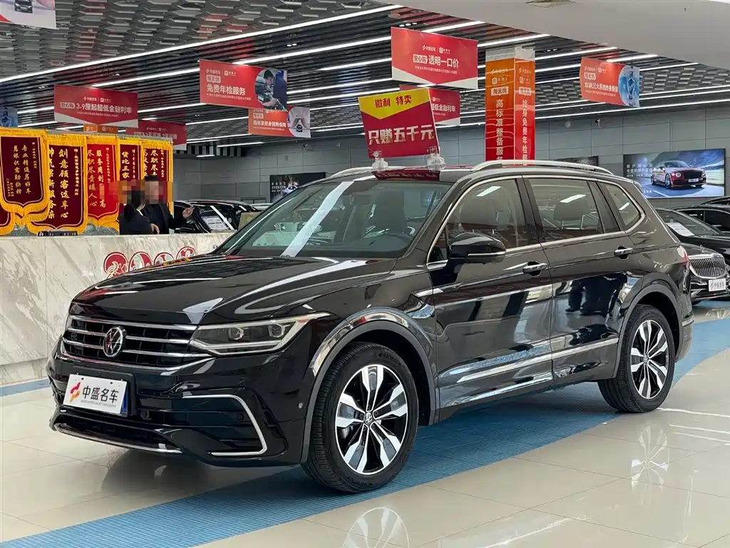Volkswagen Tiguan L 2024 330TSI Automatic 2WD R-Line Premium Edition 2024