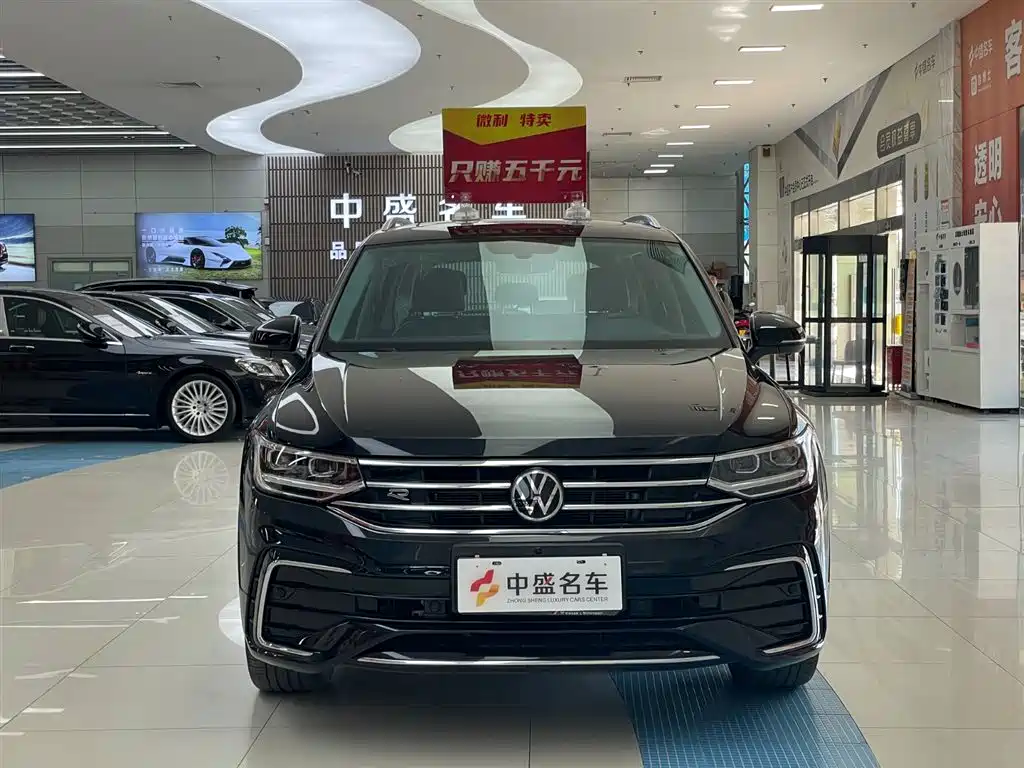 Volkswagen Tiguan L 2024 330TSI Automatic 2WD R-Line Premium Edition 2024 - thumbnail 2