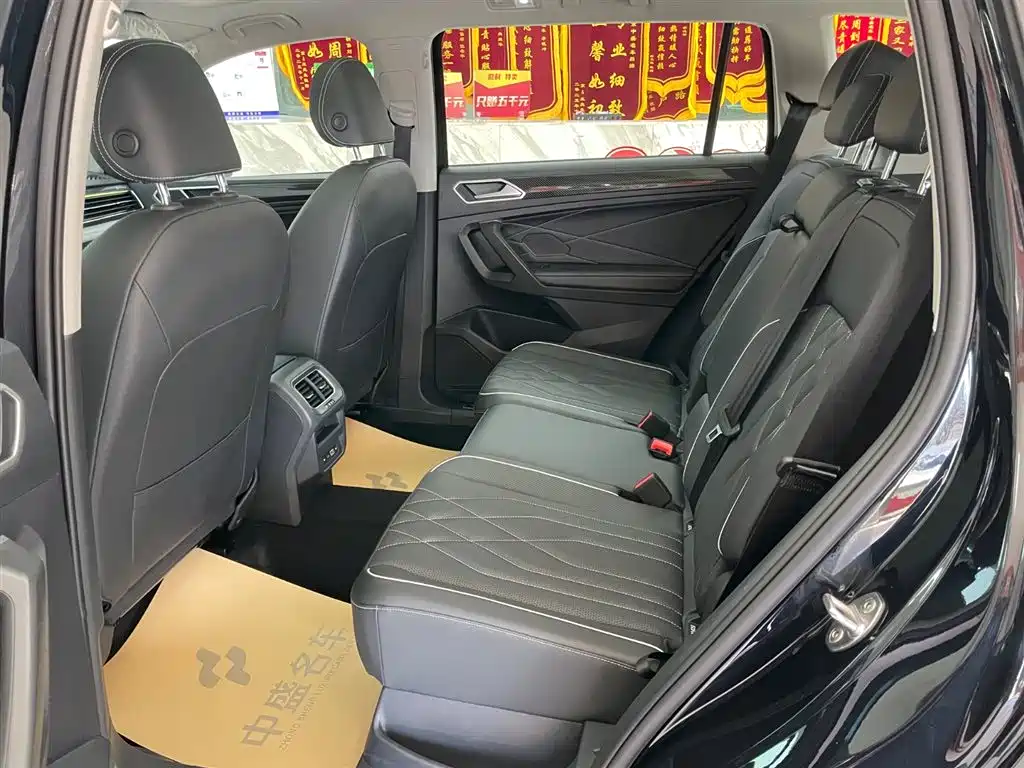 Volkswagen Tiguan L 2024 330TSI Automatic 2WD R-Line Premium Edition 2024 - thumbnail 13
