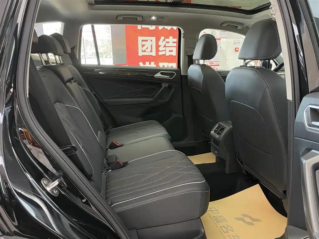 Volkswagen Tiguan L 2024 330TSI Automatic 2WD R-Line Premium Edition 2024 - thumbnail 16
