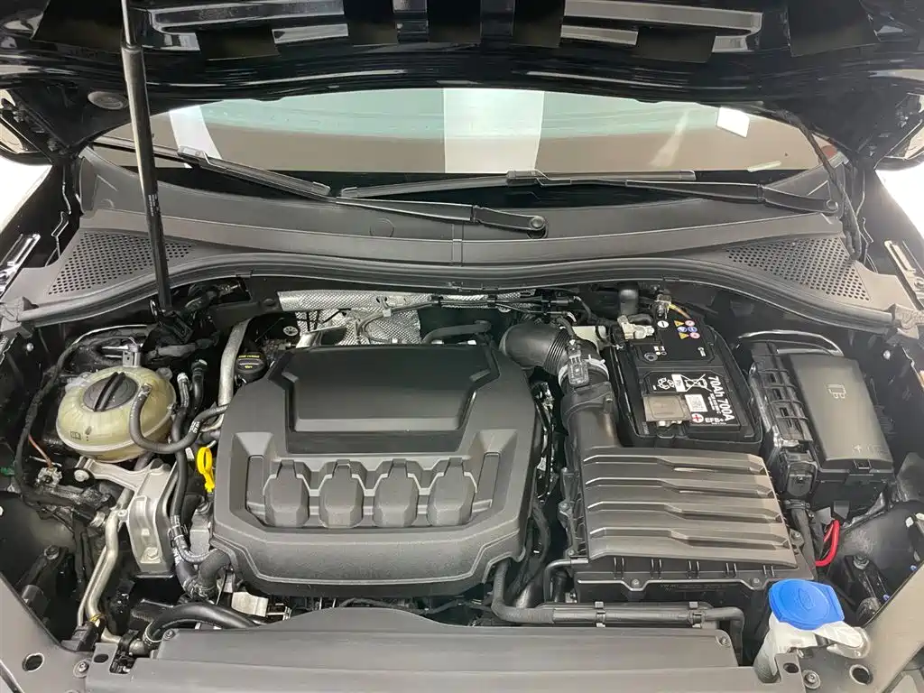 Volkswagen Tiguan L 2024 330TSI Automatic 2WD R-Line Premium Edition 2024 - thumbnail 25