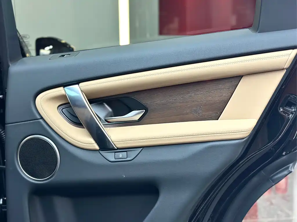 Land Rover Discovery Sport 2024 Performance Tech Edition 2024 - thumbnail 11