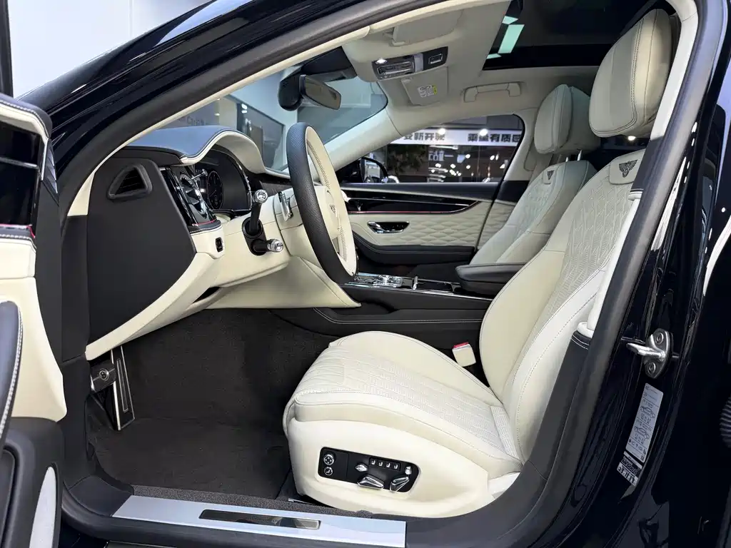 Bentley Bentley Flying Spur 2022 4.0T V8 Standard Edition 2022 - thumbnail 5