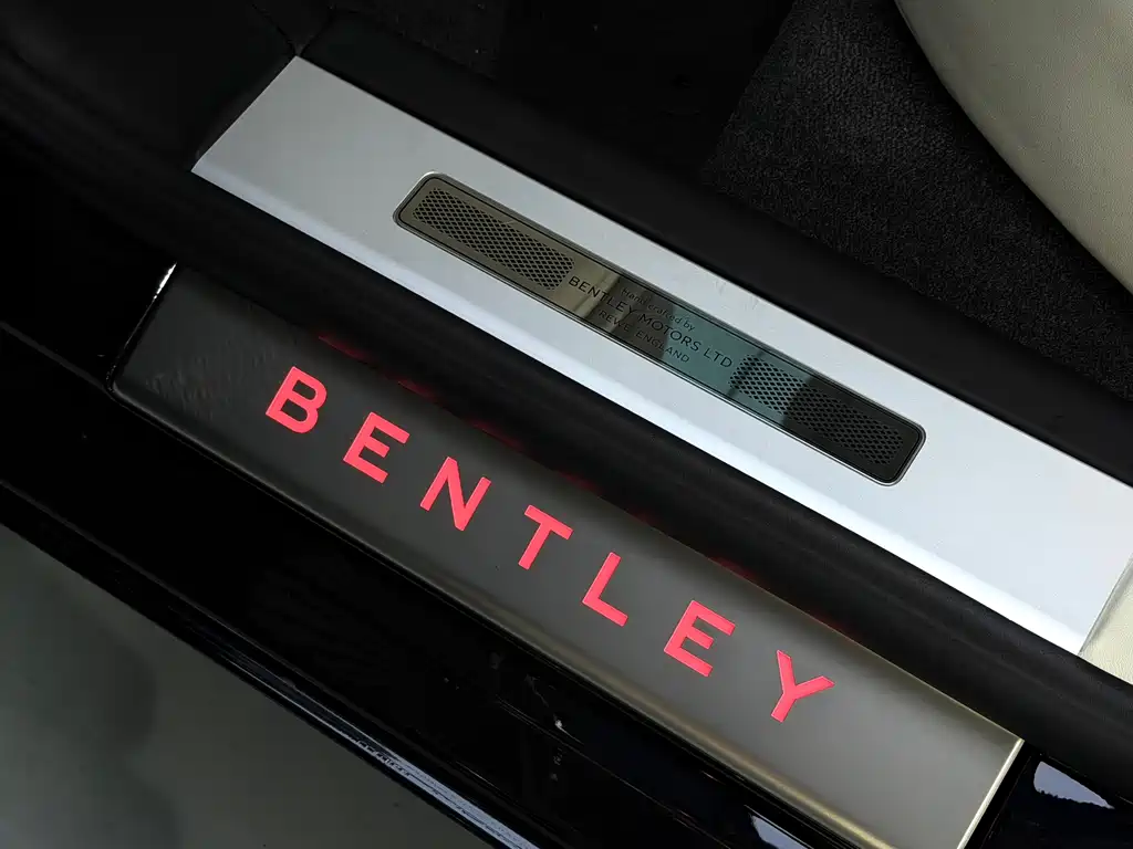 Bentley Bentley Flying Spur 2022 4.0T V8 Standard Edition 2022 - thumbnail 25