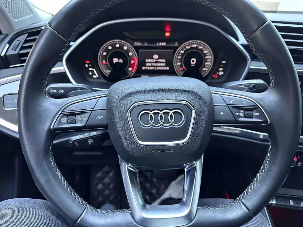 Audi Audi Q3 2022 35 TFSI Fashion Dynamic Model 2022 - thumbnail 11
