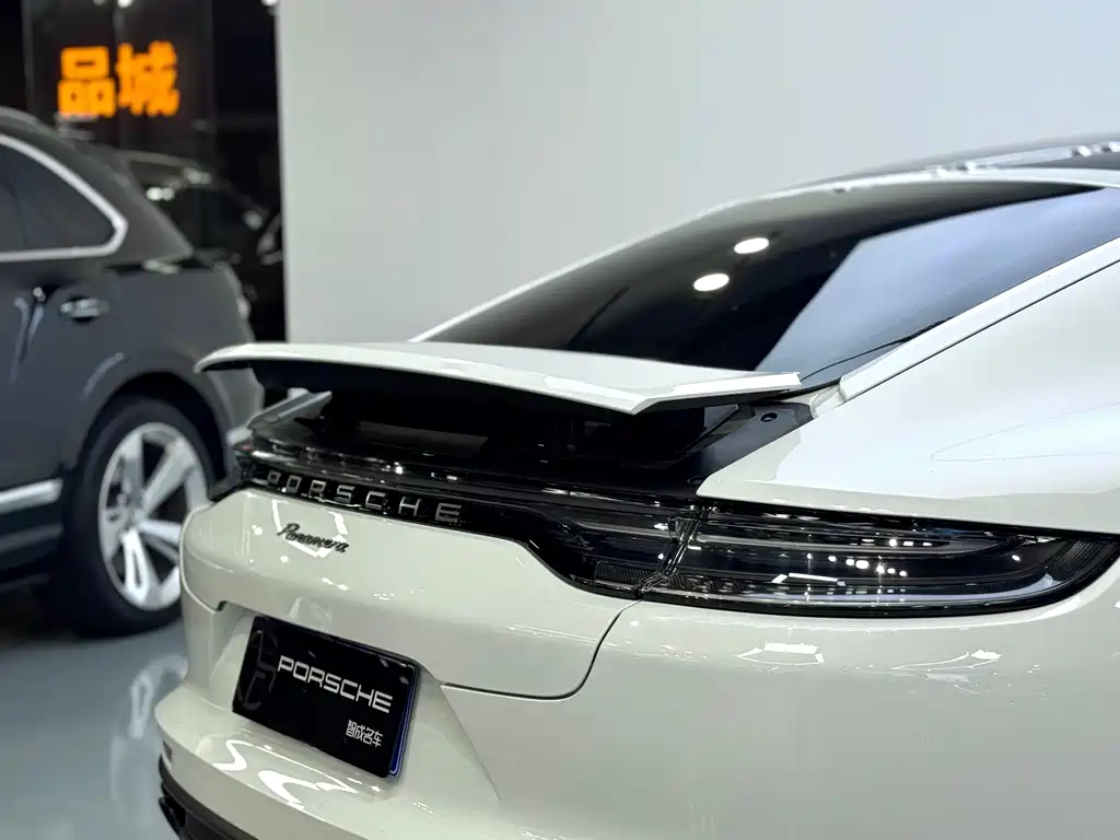 Porsche Porsche Panamera 2023 2.9T Platinum Edition 2023 - thumbnail 28