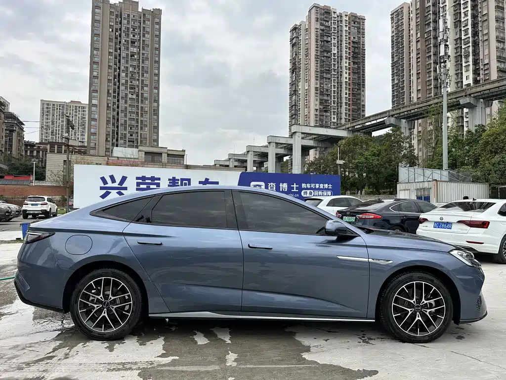 BYD BYD Seal 2024 Glory Edition DM-i 1.5L 121km Luxury Model 2024 - thumbnail 6