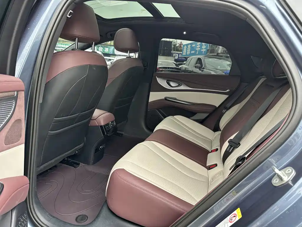 BYD BYD Seal 2024 Glory Edition DM-i 1.5L 121km Luxury Model 2024 - thumbnail 12
