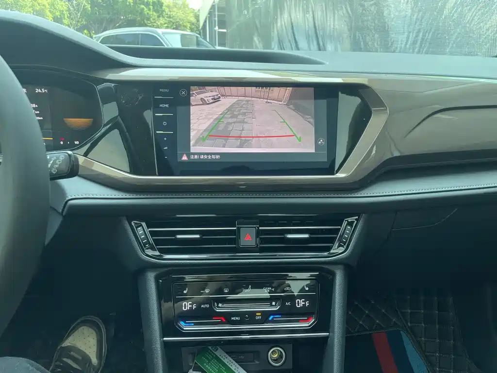 Volkswagen Volkswagen Tharu 2022 280TSI Two-Wheel Drive Luxury Edition 2022 - thumbnail 7
