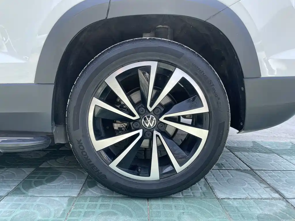 Volkswagen Volkswagen Tharu 2022 280TSI Two-Wheel Drive Luxury Edition 2022 - thumbnail 24