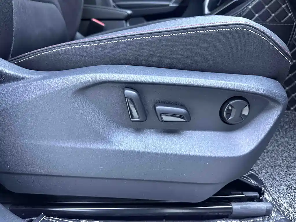 Volkswagen Tayron 2022 280TSI Two-Wheel Drive Luxury Intelligent Connectivity Edition 2022 - thumbnail 9