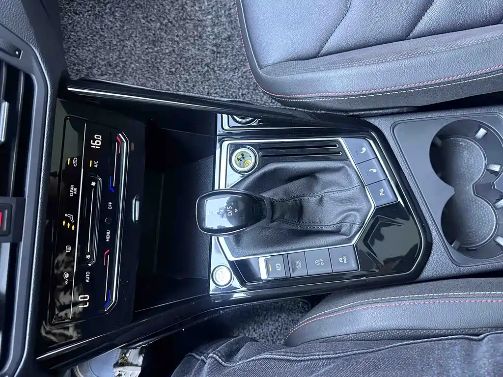 Volkswagen Tayron 2022 280TSI Two-Wheel Drive Luxury Intelligent Connectivity Edition 2022 - thumbnail 16