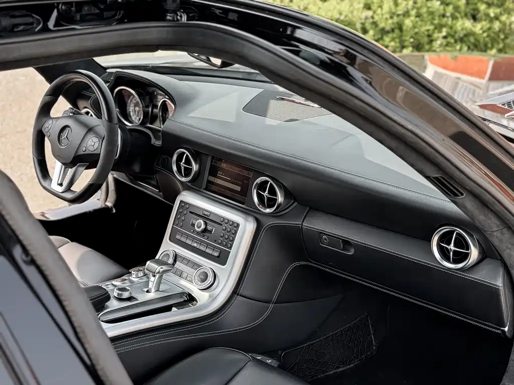 Mercedes-Benz Mercedes-Benz SLS AMG 2011 SLS AMG 2015 - thumbnail 7