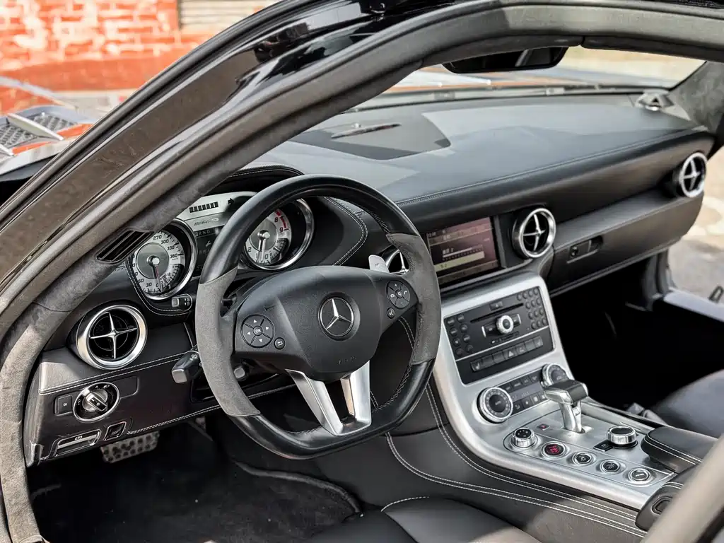 Mercedes-Benz Mercedes-Benz SLS AMG 2011 SLS AMG 2015 - thumbnail 8