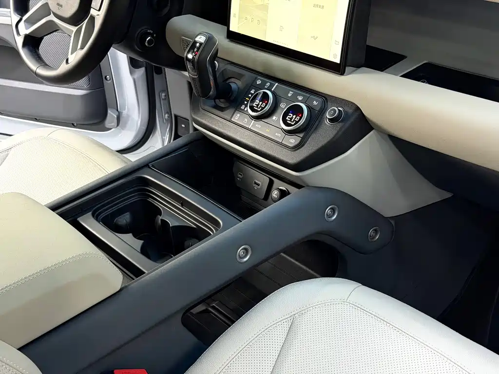 Land Rover Land Rover Defender 2022 90 3.0T P400 XS 2021 - thumbnail 18