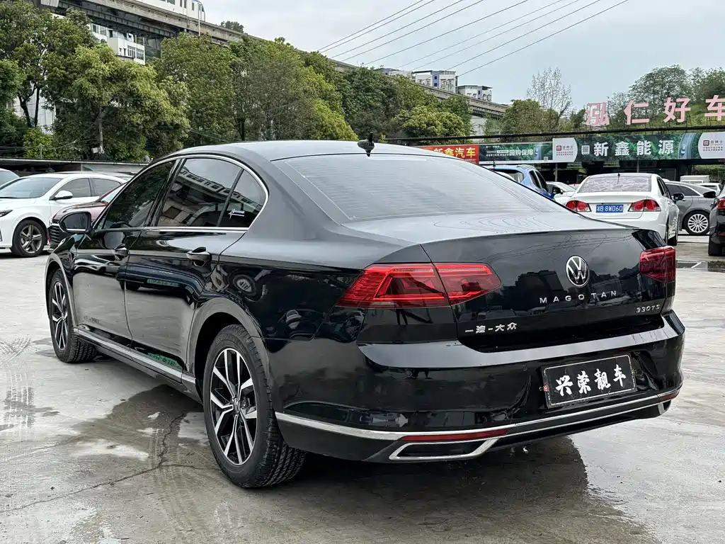 Volkswagen Magotan 2020 330TSI DSG Leading Model 2022 - thumbnail 5