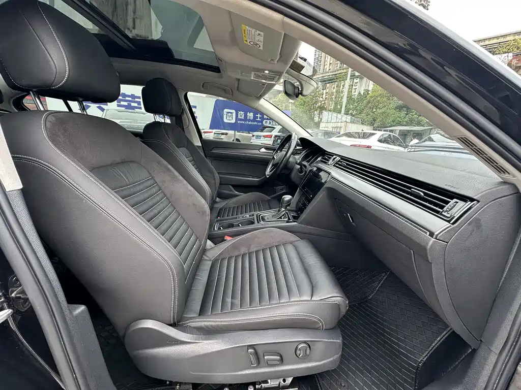 Volkswagen Magotan 2020 330TSI DSG Leading Model 2022 - thumbnail 18