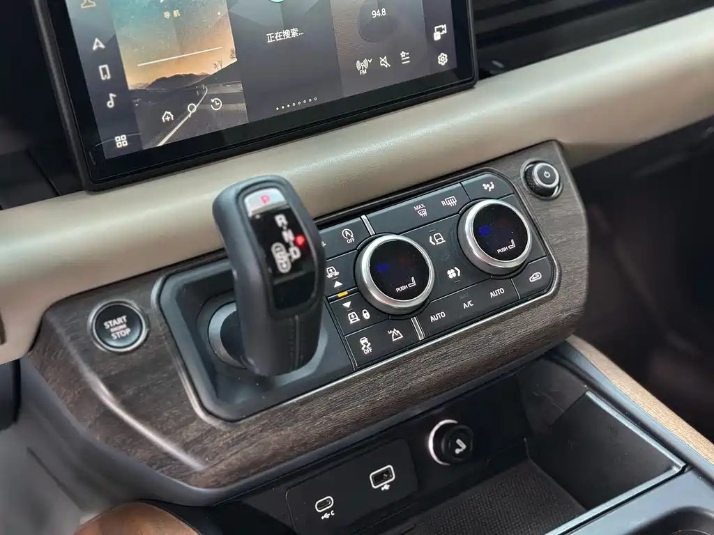 Land Rover Land Rover Defender 2020 110 P400 HSE 2021 - thumbnail 16