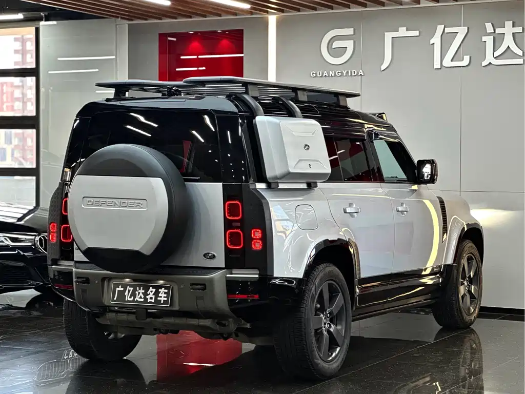 Land Rover Land Rover Defender 2020 110 P400 HSE 2021 - thumbnail 25