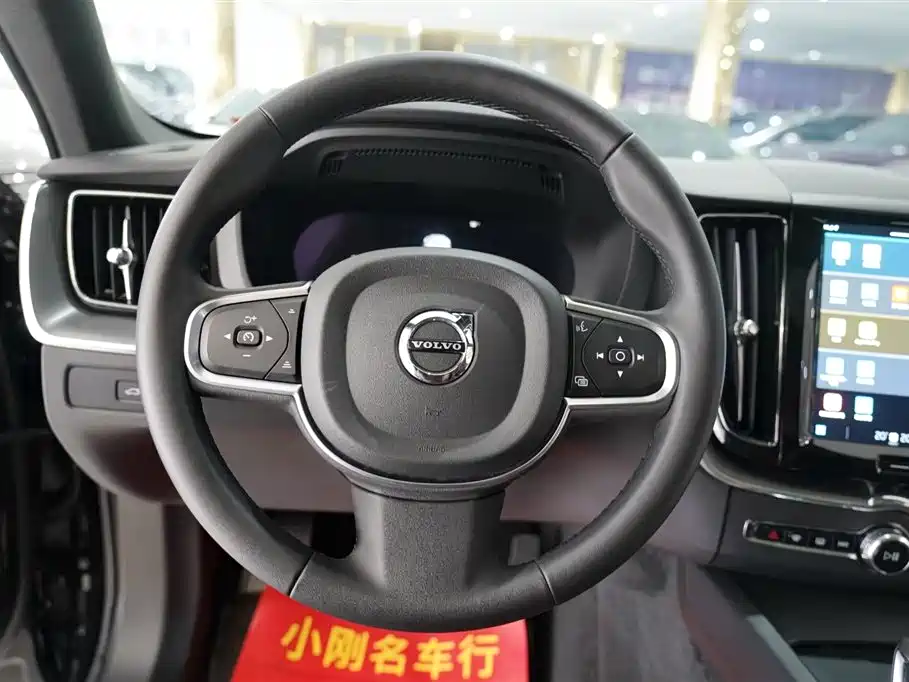 Volvo Volvo XC60 2024 B5 AWD Momentum Luxury Edition 2024 - thumbnail 9