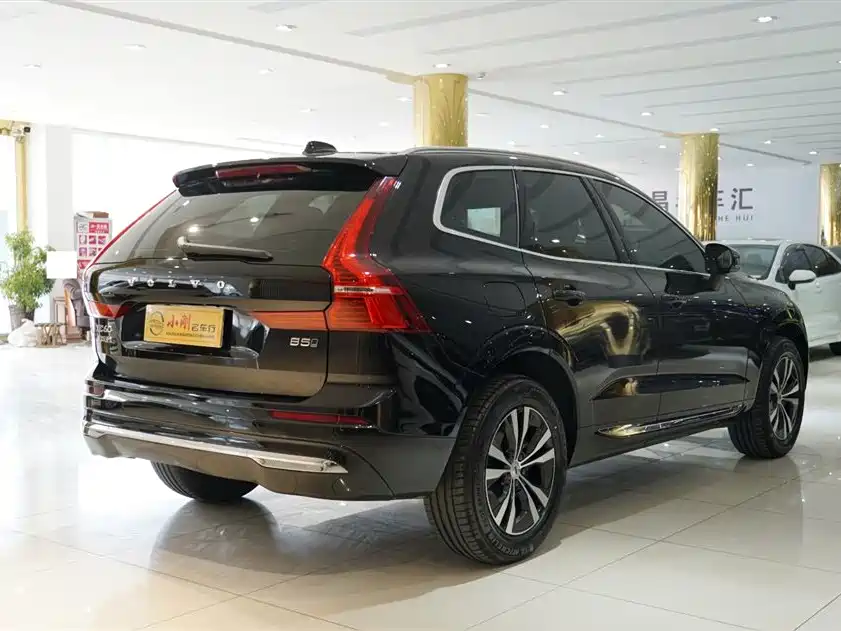 Volvo Volvo XC60 2024 B5 AWD Momentum Luxury Edition 2024 - thumbnail 18