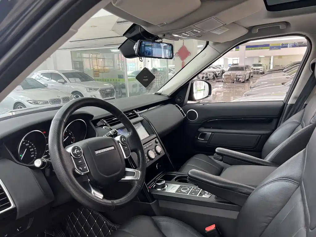 Land Rover Discovery 2018 3.0 SC V6 SE 2019 - thumbnail 10
