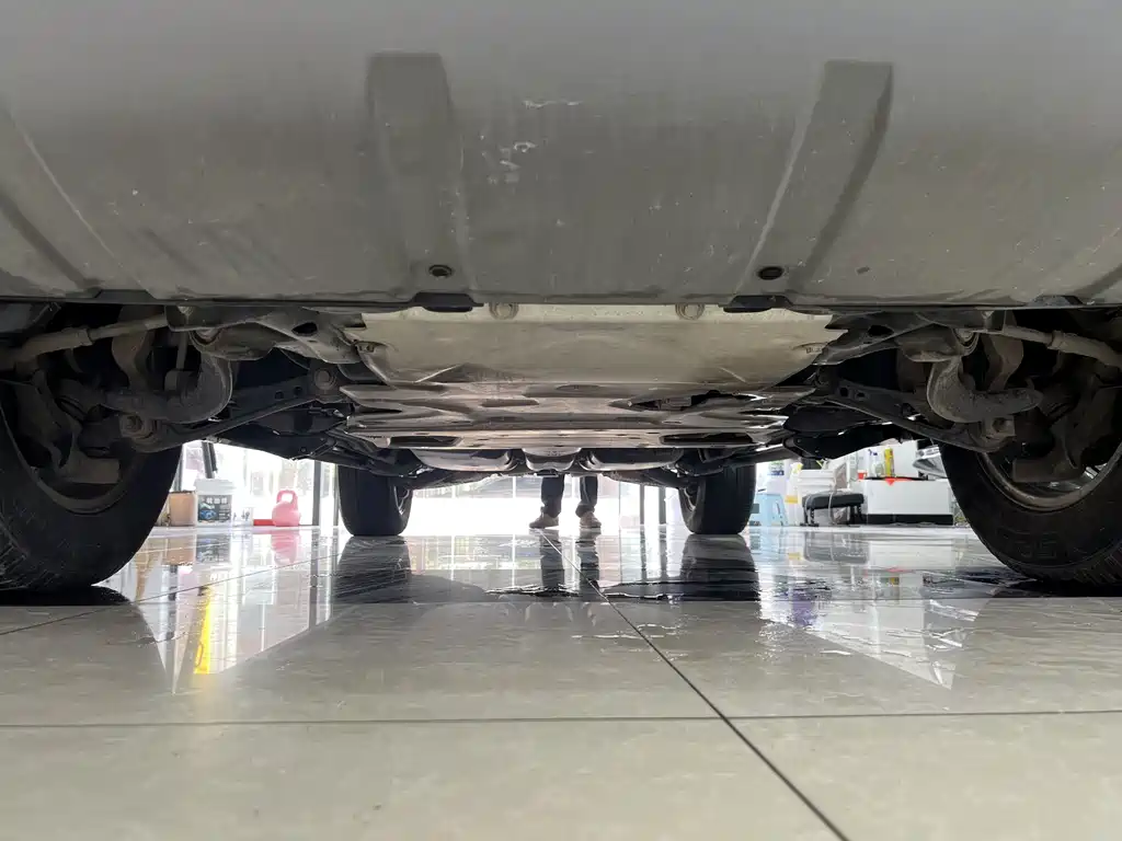 Land Rover Discovery 2018 3.0 SC V6 SE 2019 - thumbnail 28
