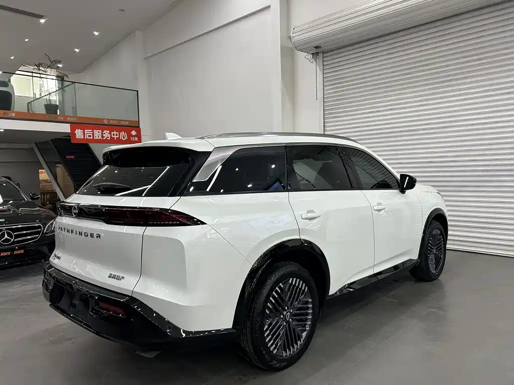 Nissan Pathfinder 2024 380VC-TURBO AWD Intelligent Premium 6-seater 2024 - thumbnail 3