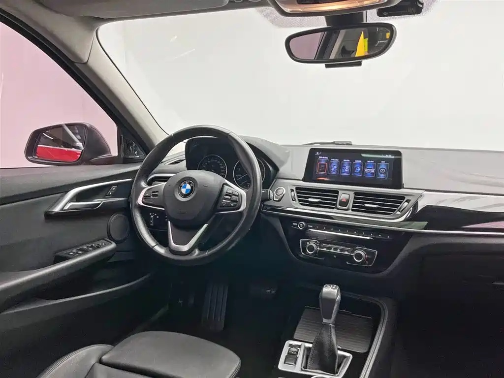 BMW BMW 1 Series 2017 118i Sport Line 2017 - thumbnail 25