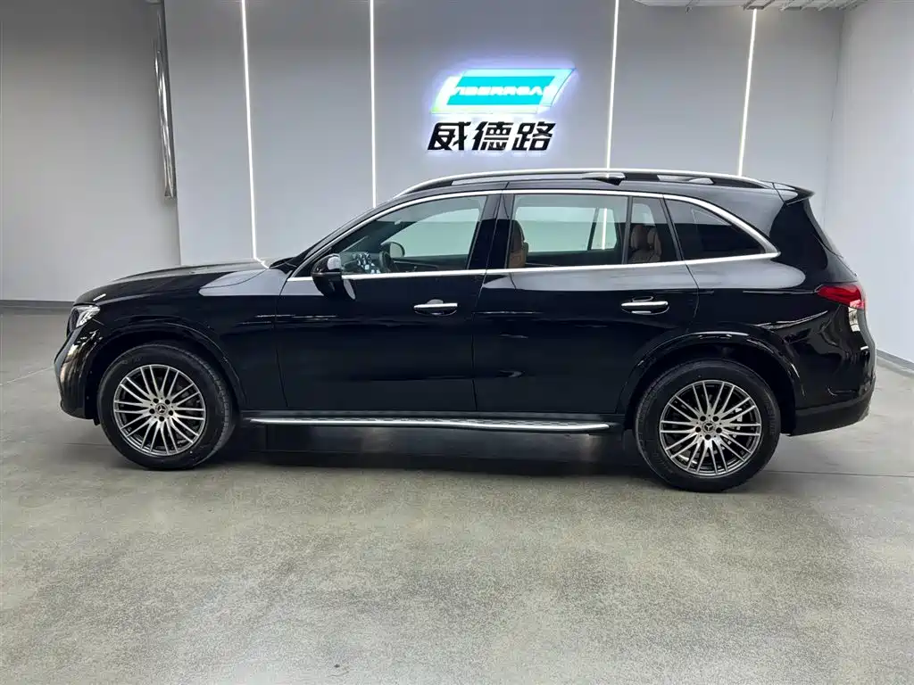 Mercedes-Benz Mercedes-Benz GLC 2024 GLC 300 L 4MATIC Dynamic 5-seater 2024 - thumbnail 3