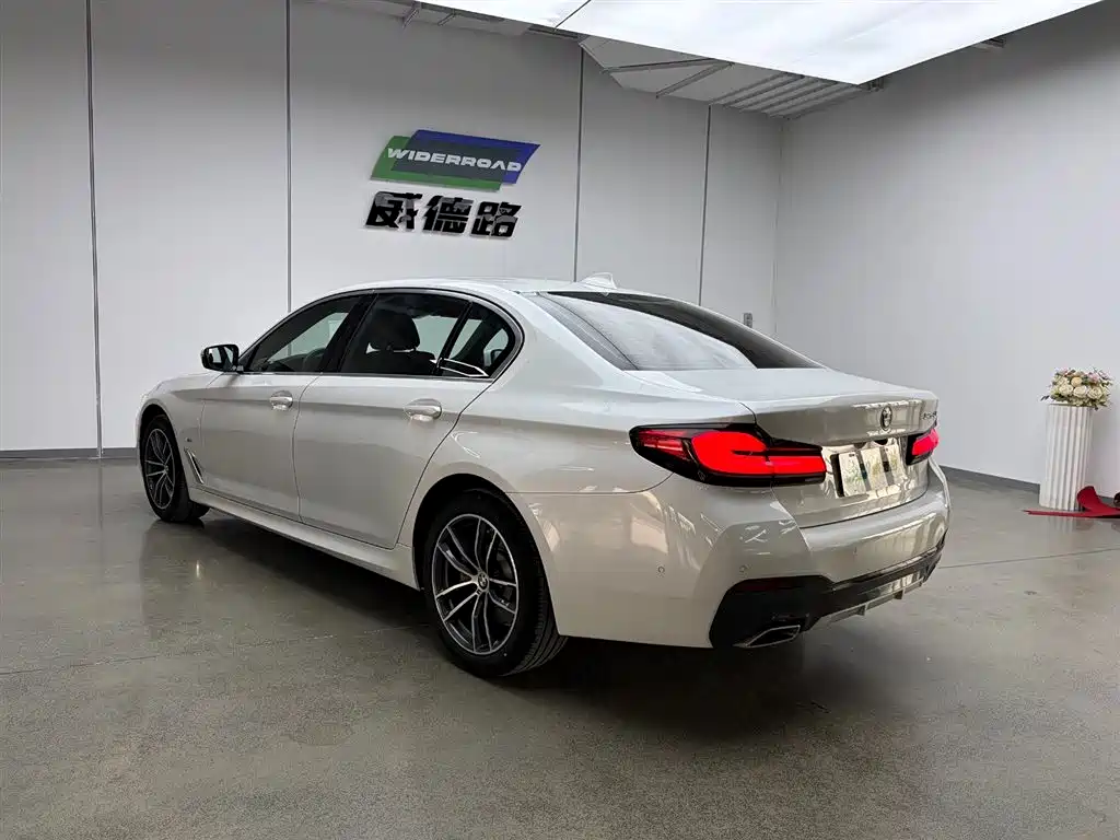 BMW BMW 5 Series 2022 Facelift 525Li M Sport Package 2021 - thumbnail 5