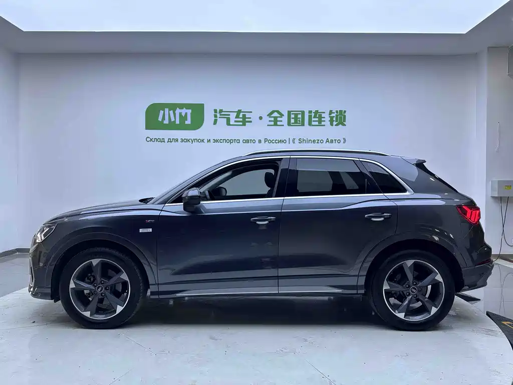 Audi Audi Q3 2022 35 TFSI Fashion Dynamic Model 2022 - thumbnail 6