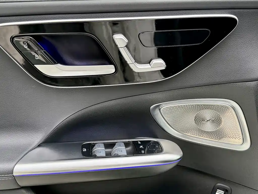 Mercedes-Benz Mercedes-Benz C-Class 2023 C 260 L Night Sport Edition 2023 - thumbnail 17