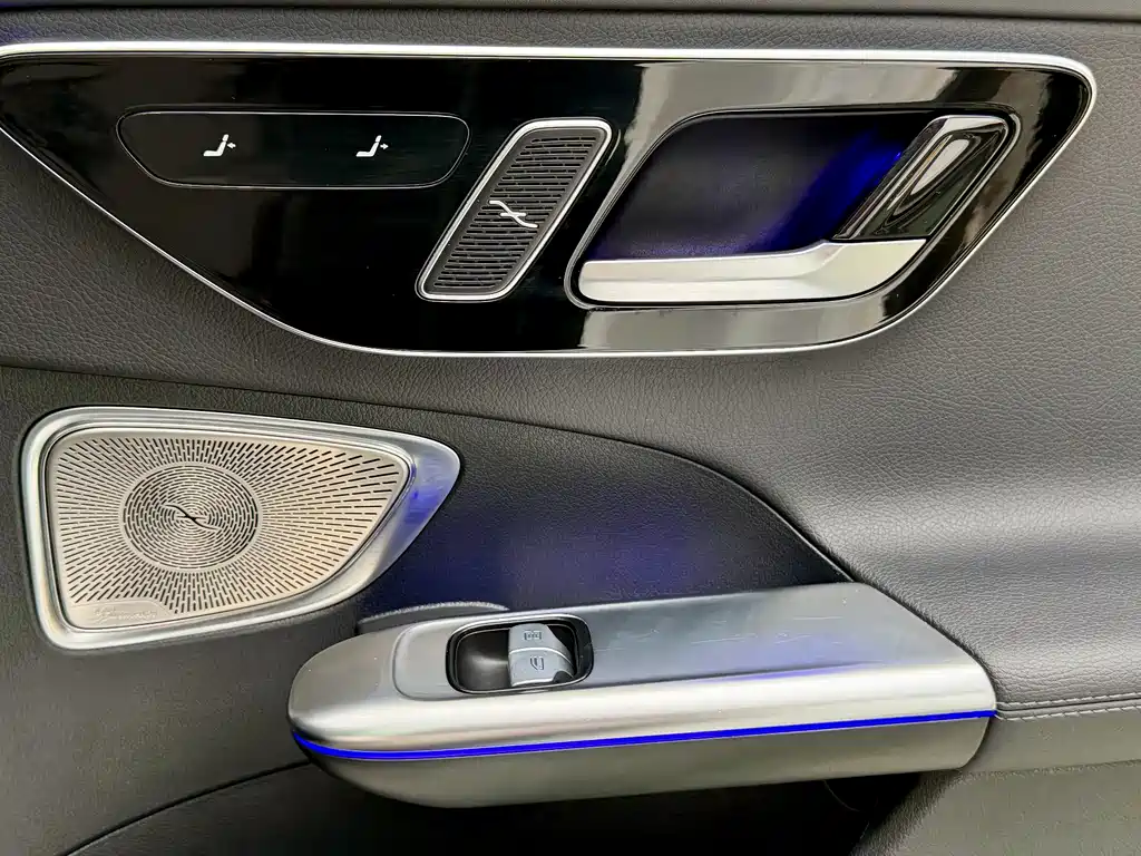 Mercedes-Benz Mercedes-Benz C-Class 2023 C 260 L Night Sport Edition 2023 - thumbnail 18