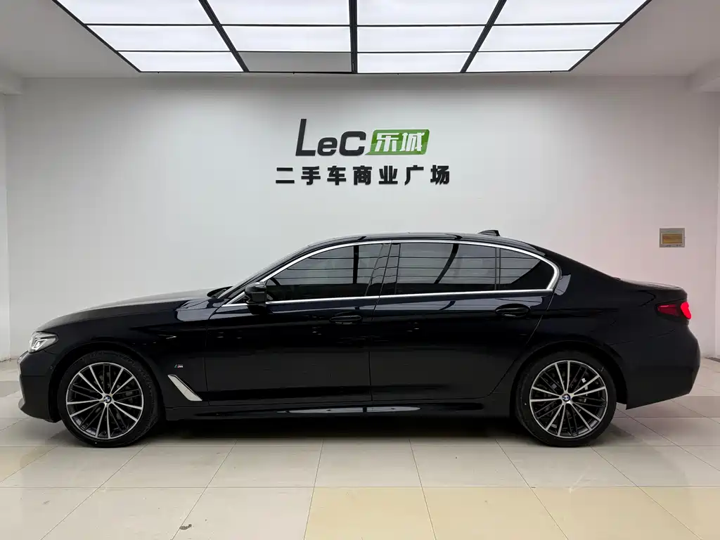 BMW BMW 5 Series 2022 Model Year Facelift 530Li xDrive M Sport Package 2022 - thumbnail 4