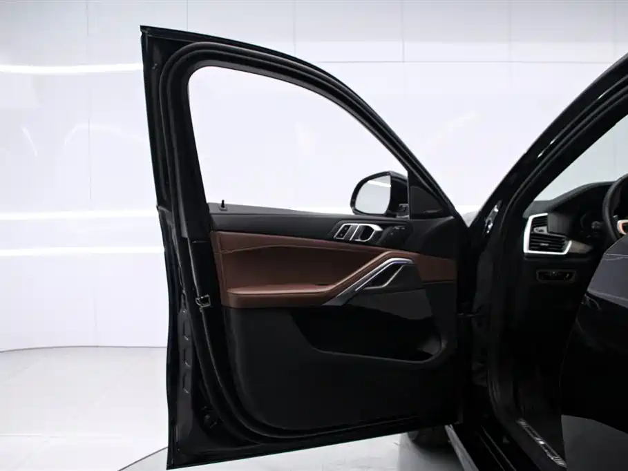 BMW BMW X6 xDrive40i M Sport Package 2022 Model Year 2023 - thumbnail 11