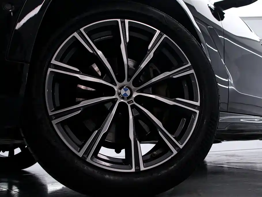 BMW BMW X6 xDrive40i M Sport Package 2022 Model Year 2023 - thumbnail 16