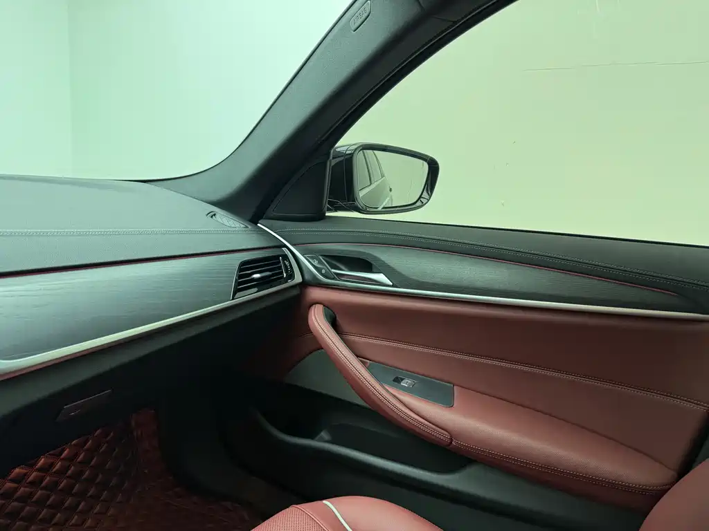 BMW BMW 5 Series 2022 Model Year Facelift 530Li xDrive M Sport Package 2022 - thumbnail 12