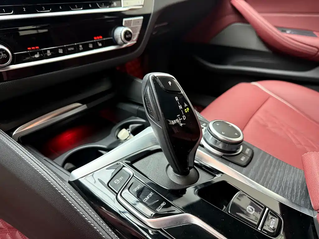 BMW BMW 5 Series 2022 Model Year Facelift 530Li xDrive M Sport Package 2022 - thumbnail 13
